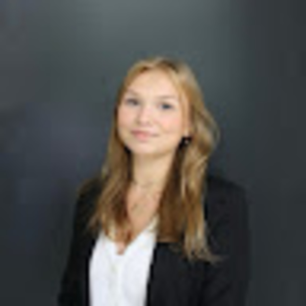 Meet your Posher, Claire